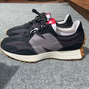 Men’s NB 327 The Intelligent Choice running shoes